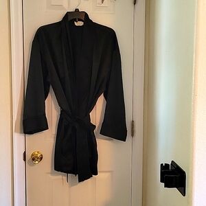 Black Short Silky Rob